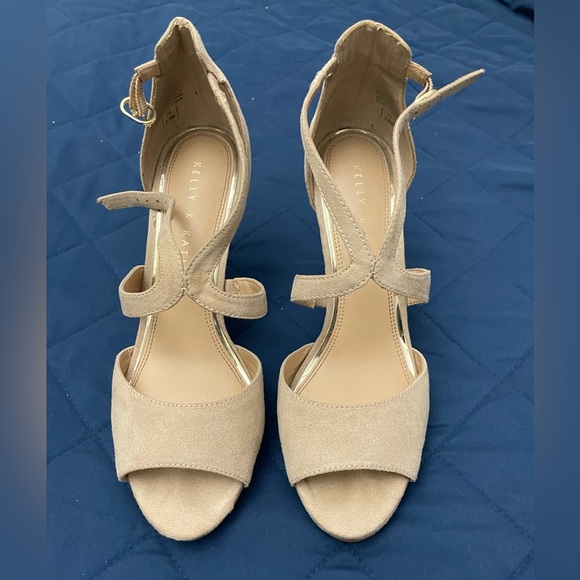 Kelly & Katie Heels - Picture 1 of 2